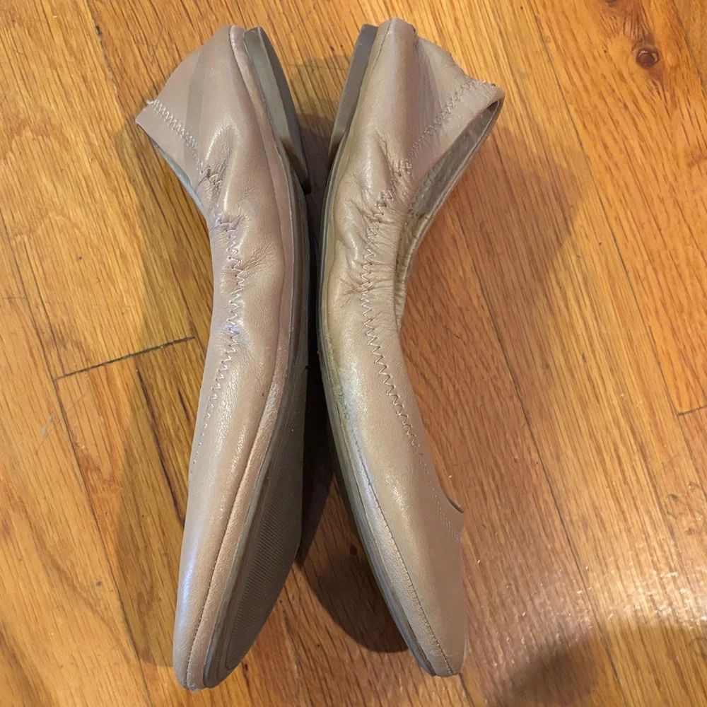 Lucky Brand Women's Beige Ballet Flats 6